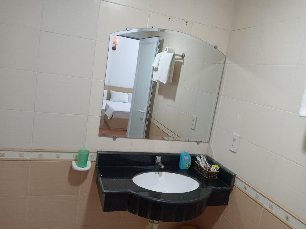Dong Duong Hotel Hajfong Zewnętrze zdjęcie